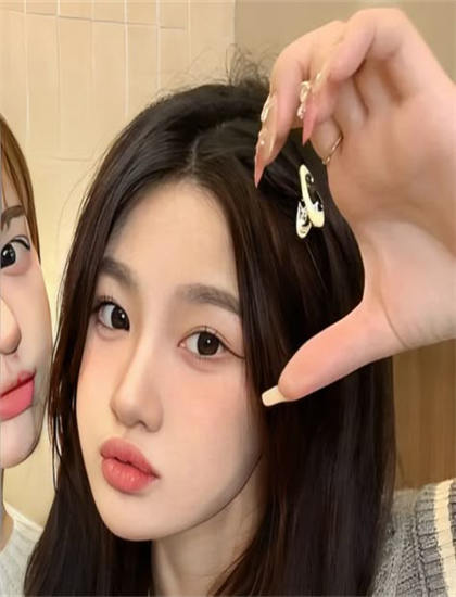 历史片观影指南：《我们是谁》的文化内涵与社会意义 ——历史片的专业鉴赏