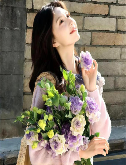 《芭比之时尚奇迹》同类型作品对比开创性的：风格差异与特色比较，经典重现